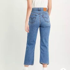 Levis Ribcage Straight Jeans